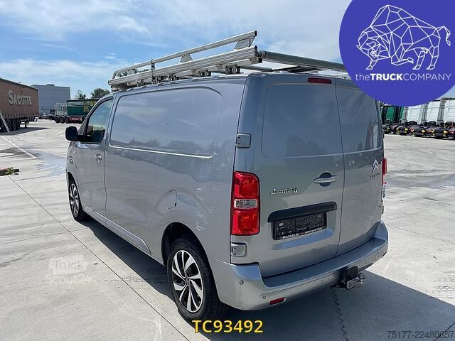 Ploščati dostavnik Citroën Jumpy 2.0 // L2 // Premium // GPS // Camera