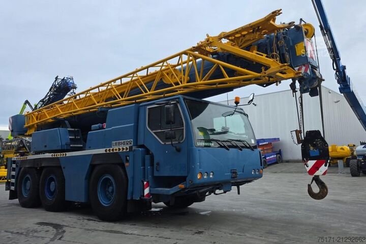 Grúa todoterreno Liebherr LTM1045-3.1 As-Is, Diesel, 6x4x6 Drive, 45t Capaci