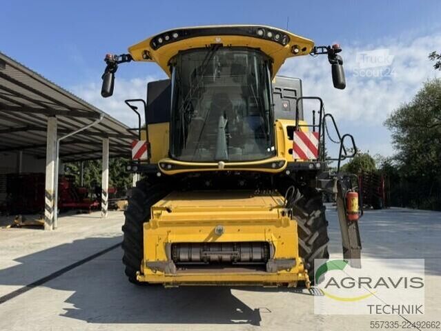 Cosechadora New Holland CR 8.90