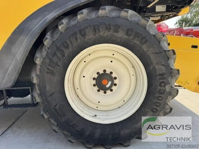 Cosechadora New Holland CR 8.90