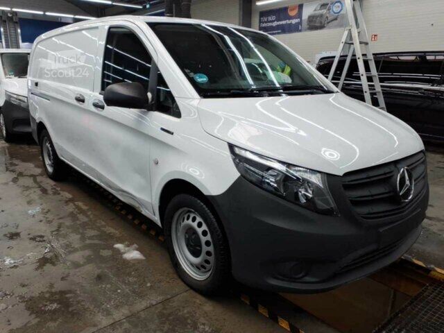 Furgon personalizat Mercedes-Benz eVito 112 KA,lang,Navi,Klima,Tempomat