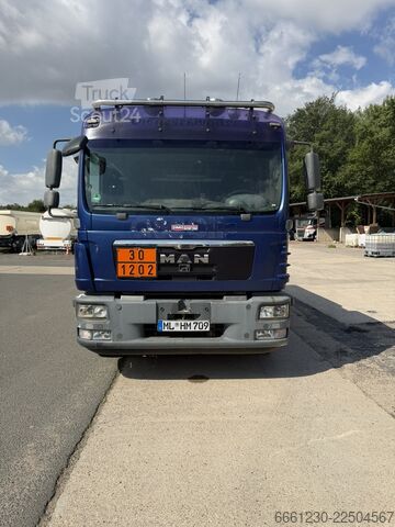 Caminhão com tanque ADR, enchimento superior e inferior MAN TGM 15.290 Tankwagen