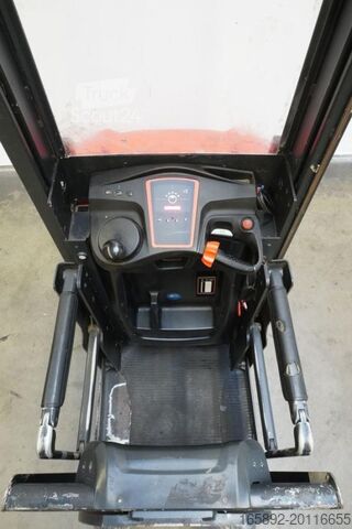 Vychystávanie objednávok na vysokej úrovni Linde V 10