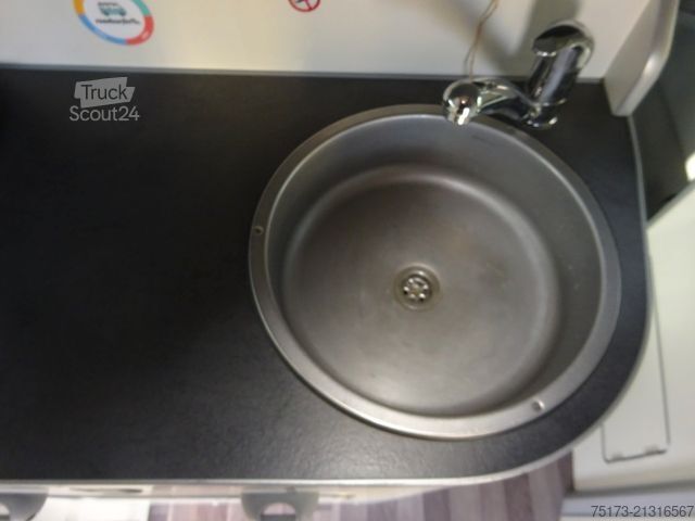 Caravan/camper FORD Nugget 150PS Autm. Aufstelldach Navi Markise AHK