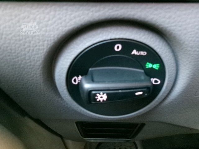 Obytný vůz VOLKSWAGEN Grand California Autm. VA 600 LED Markise