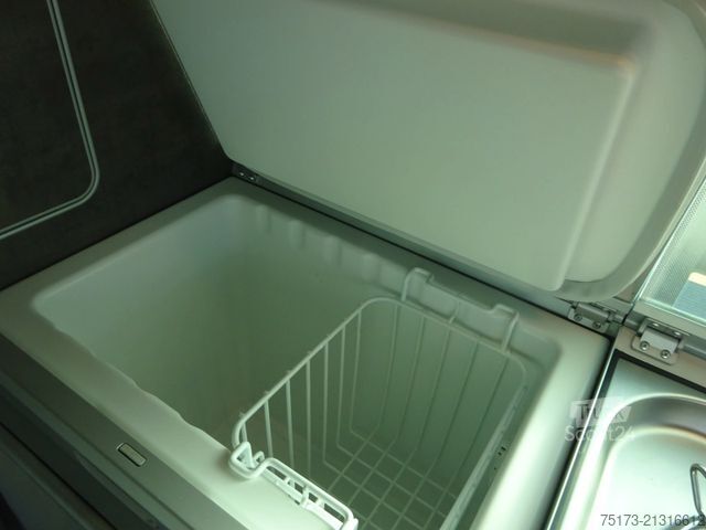 Kombi/kamping vozilo VOLKSWAGEN California T6.1 DSG Ocean ACC Navi Aufstelldach