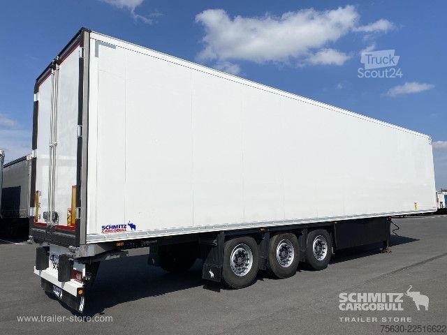 Koeloplegger Schmitz Cargobull Semitrailer Reefer Standard