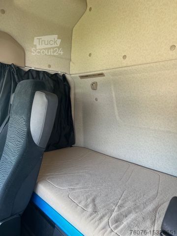 Haakarm vrachtwagen MERCEDES-BENZ 2542 L Meiller Abrollkipper Standklima Retarder