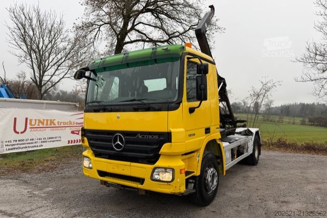 Autocamion cu cârlig pentru containere MERCEDES-BENZ Actros 1836 4x2 Haken Mulde
