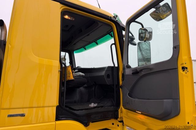 Autocamion cu cârlig pentru containere MERCEDES-BENZ Actros 1836 4x2 Haken Mulde