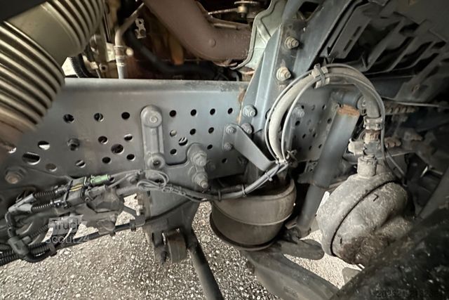 Cap tractor standard MERCEDES-BENZ Actros 1843 4x2 retarder