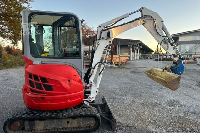 Egyéb NEW HOLLAND E26b 2.7 t 4x Schauffel