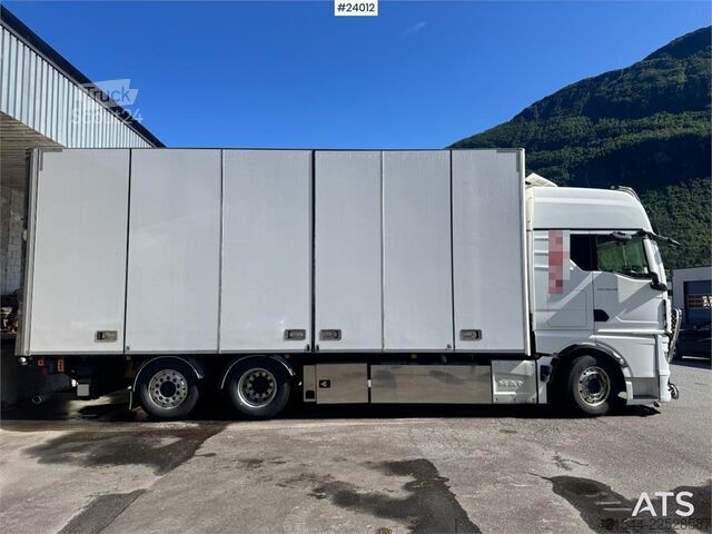 حقيبة سفر MAN TGX 26.510 6x2 Box Truck with Full Side Opening