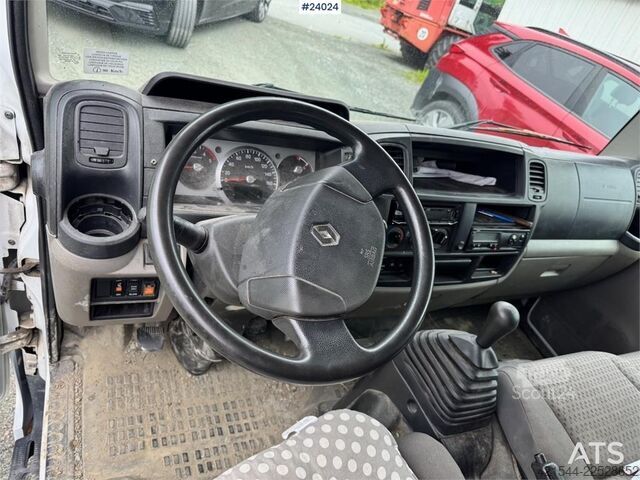 Ανατρεπόμενο φορτηγό Renault Maxity Tipper Truck – 135,000 km – 3-Way Tipping W