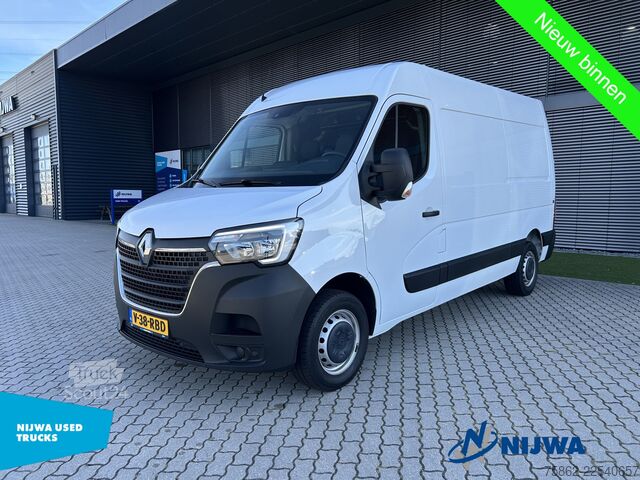 Kombi s vysokou střechou Renault Master T33 135 L2H2 Navigatie + Trekhaak