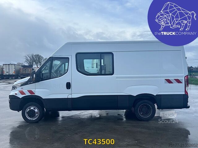 Bestelwagen Iveco Daily 35C15V12 Double cab 7 places