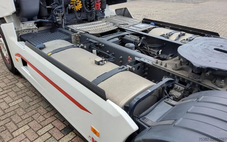 Стандарт-СЗМ Renault T T 520 HIGH SLEEPER 4x2 EURO 6 - 33-BPH-4