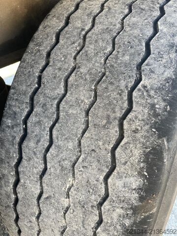 открытый полуприцеп с тентом Schmitz Cargobull SCS 24/L-13.62  Curtainsider Edscha