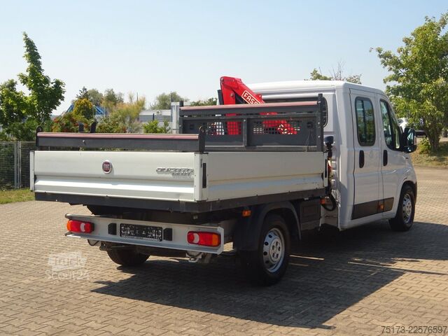 Pick-up bestelwagen FIAT Ducato Maxi Doka Pritsche Fassi Ladekran