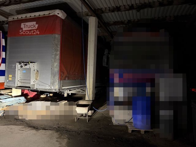 Brandalı açık yarı römork SCHMITZ CARGOBULL SCB*S3T/06 V L N/39 B HO B1 GO BORDWAND LUFT LIF