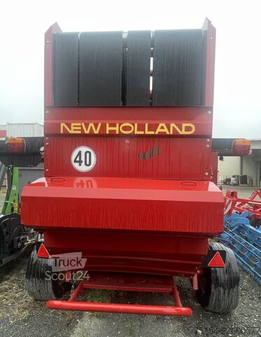 Balirka (kmetijstvo) New Holland RB 658