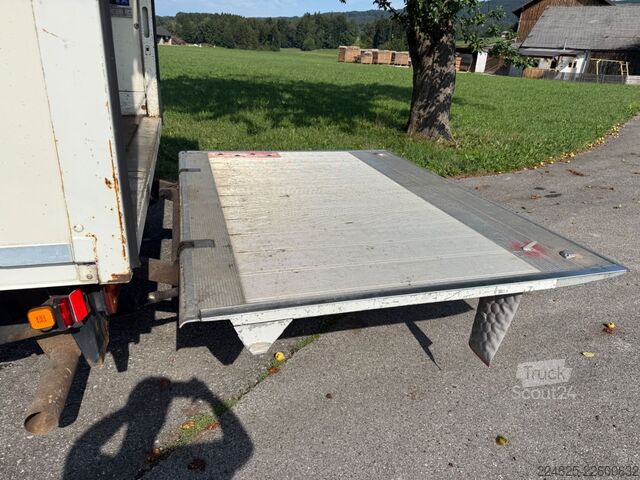 Furgão fechado MAN L 8.180 Koffer mit Lbw BJ-2005 Tüv 03-2027