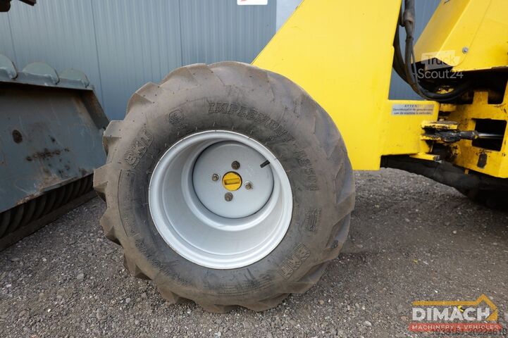 Lader Striegel 150 DYA minishovel met 2 bakken en palletvorken...