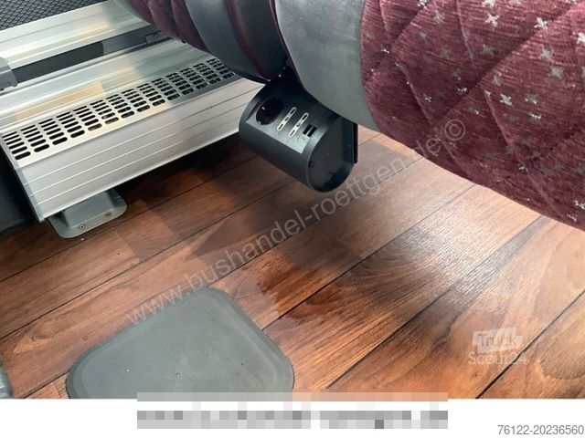 Turistični avtobus MERCEDES-BENZ Tourismo/Travego/516/517/R08 Lion?sCoach