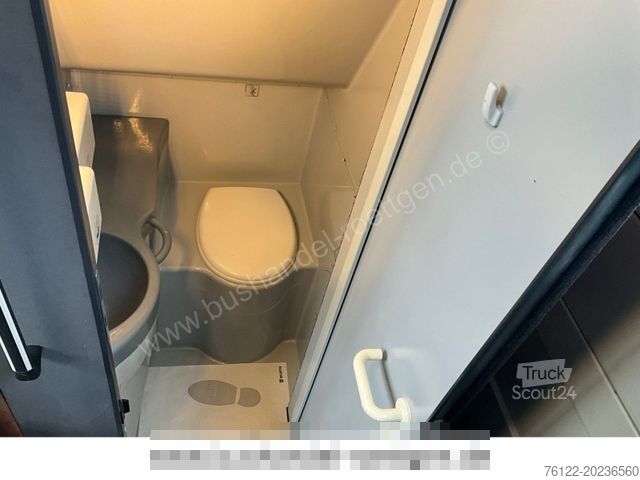 Turistični avtobus MERCEDES-BENZ Tourismo/Travego/516/517/R08 Lion?sCoach