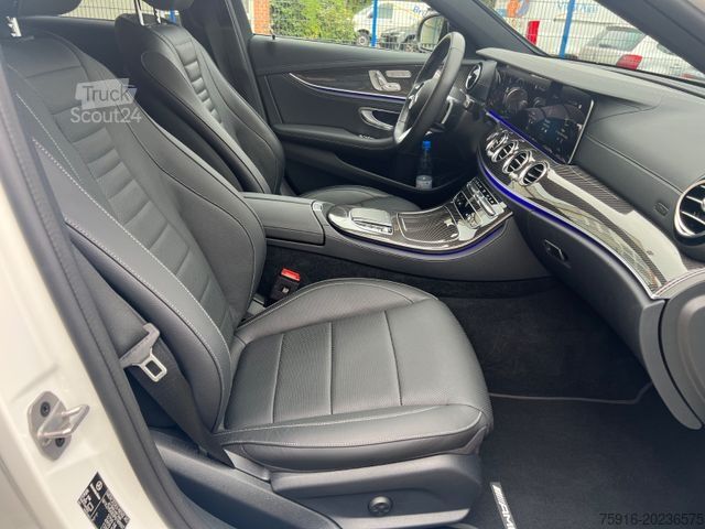 Kleinbus MERCEDES-BENZ E 450 4Matic Foliert in Grau Matt original Weiss