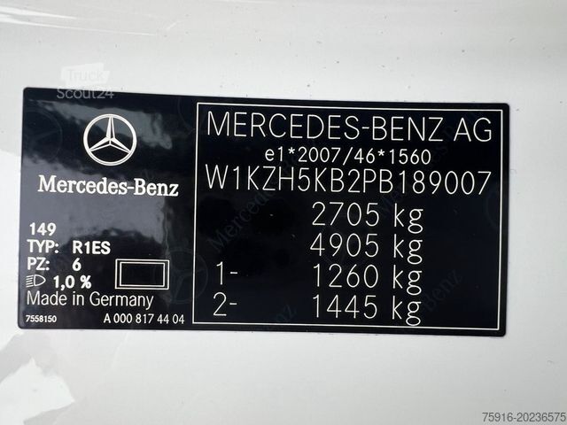 Mikroautobuss MERCEDES-BENZ E 450 4Matic Foliert in Grau Matt original Weiss