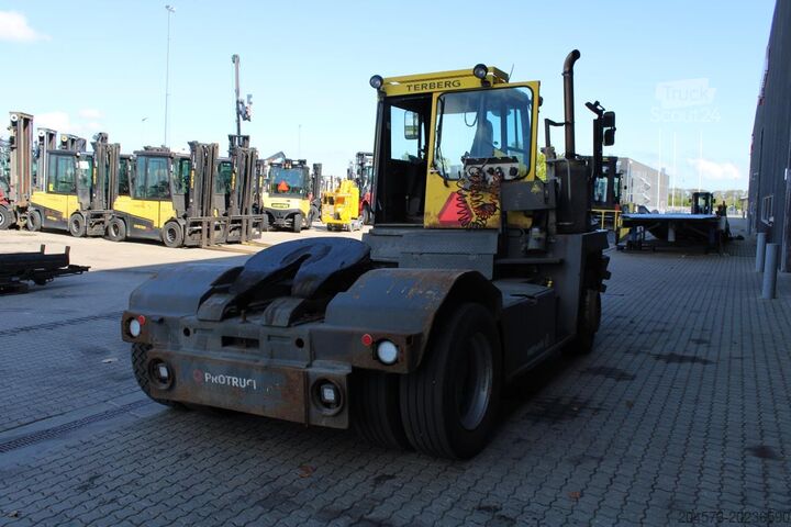 Terminal tractor Terberg RT282