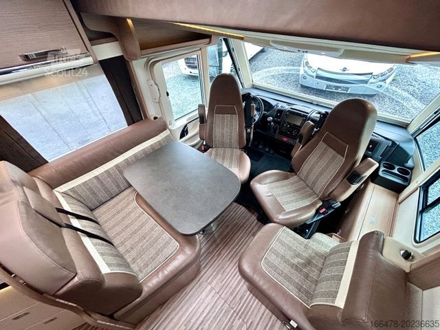Integruota kemperis MALIBU I 440 QB * Queensbett-Hubbett-2xKlima-AHK*