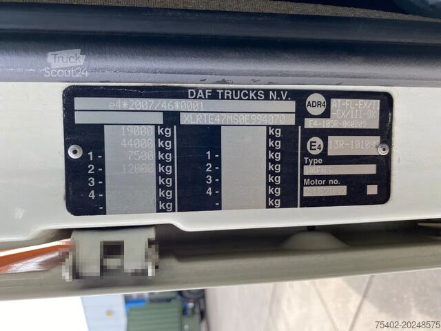 Estándar-SZM DAF XF 105.460 / 2x Tank / Euro 5 / ADR / Full Spoi...