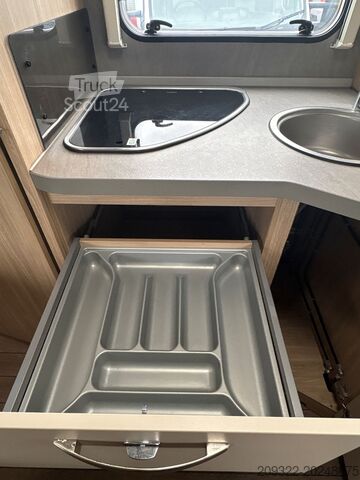 ημι-ενσωματωμένο αυτοκινούμενο τροχόσπιτο Fiat Ducato Carasuite 650 MF | Semintegrato | Completamente Attrezzato