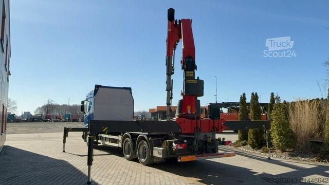 Kamion sa ravnom platformom SCANIA R500 6x4 Pritsche mit Kran Palfinger PK53002 SH