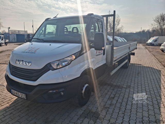 Gardinsidet varebil IVECO 70C18