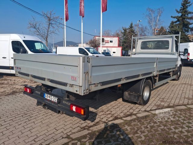 Gardinsidet varebil IVECO 70C18