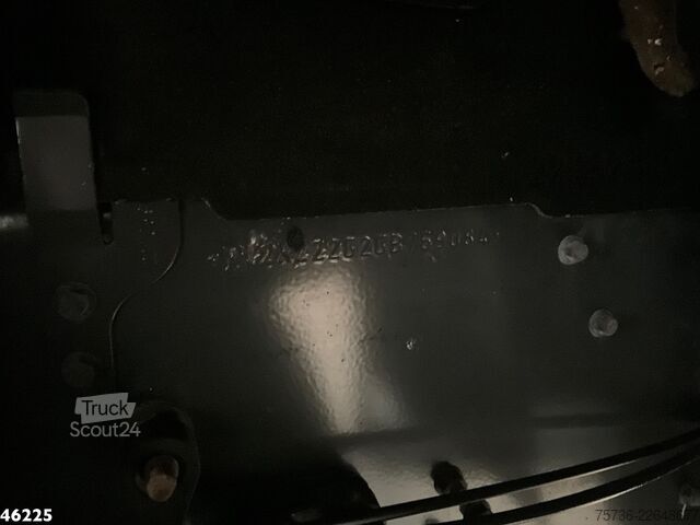 System med krogarm Volvo FM 410 8x4 Hiab 28 Tonmeter laadkraan met 20 To...