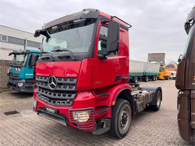 Standaard trekker MERCEDES-BENZ 1848 Arocs 4 HAD  4x4  Kipphydraulik