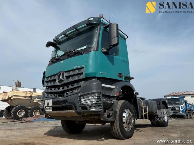 Standard trækkerunit MERCEDES-BENZ Arocs 1845/4x4 Allrad/Kipphydraulik