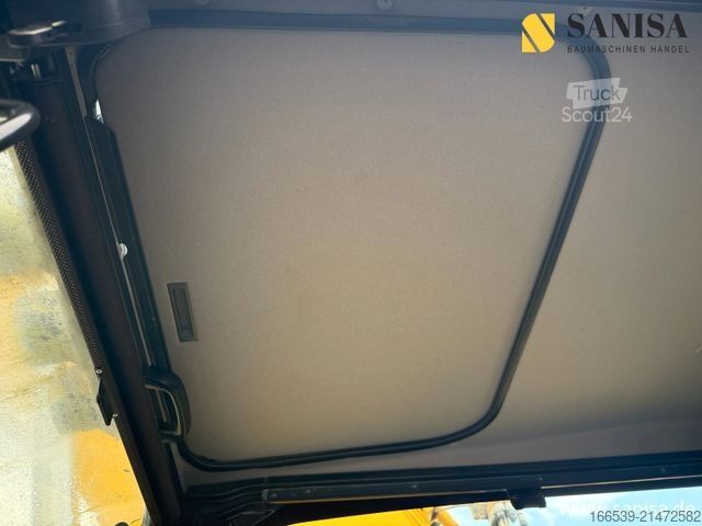 Ķēžu ekskavators KOMATSU PC 210 LC-11/OilQuick 70-55 /2x LöffelZSA