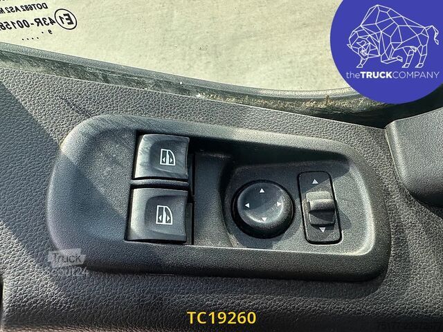 Platforma podnosząca Renault Master