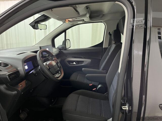Minibus FIAT Doblo Kombi L2 Automatik Navi RüKa CarPlay 5Sitz