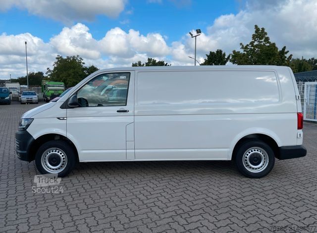 Furgão de painéis VOLKSWAGEN T6 KA Lang/ 75kw/ AC/ 3 Sitze/ Hecktüren
