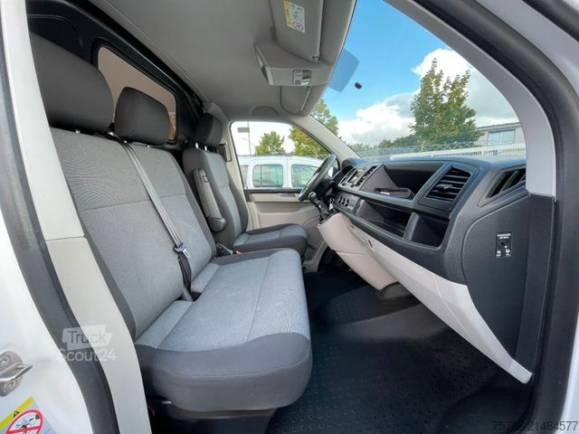Furgão de painéis VOLKSWAGEN T6 KA Lang/ 75kw/ AC/ 3 Sitze/ Hecktüren
