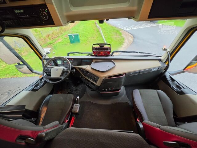 Standard-SZM Volvo FH 500 8X4!! PALFINGER 72002 72TM! TREKKER/BAKW...
