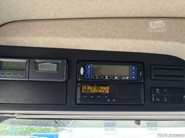 Рефрижераторный грузовик MERCEDES-BENZ Actros 1833 Schmitz Kühlkoffer Carrier 1100U