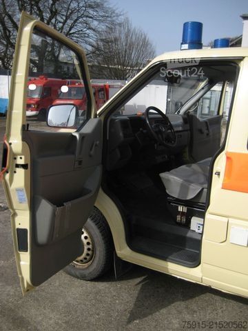 Samochód strażacki VOLKSWAGEN T4 TDI syncro LR Einsatzfz. 6 Sitzer *48.000 KM*