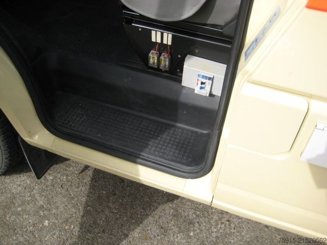 Samochód strażacki VOLKSWAGEN T4 TDI syncro LR Einsatzfz. 6 Sitzer *48.000 KM*